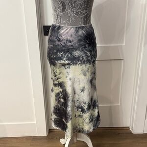Love Tree Black and Cream Tie-Dye Pencil Skirt